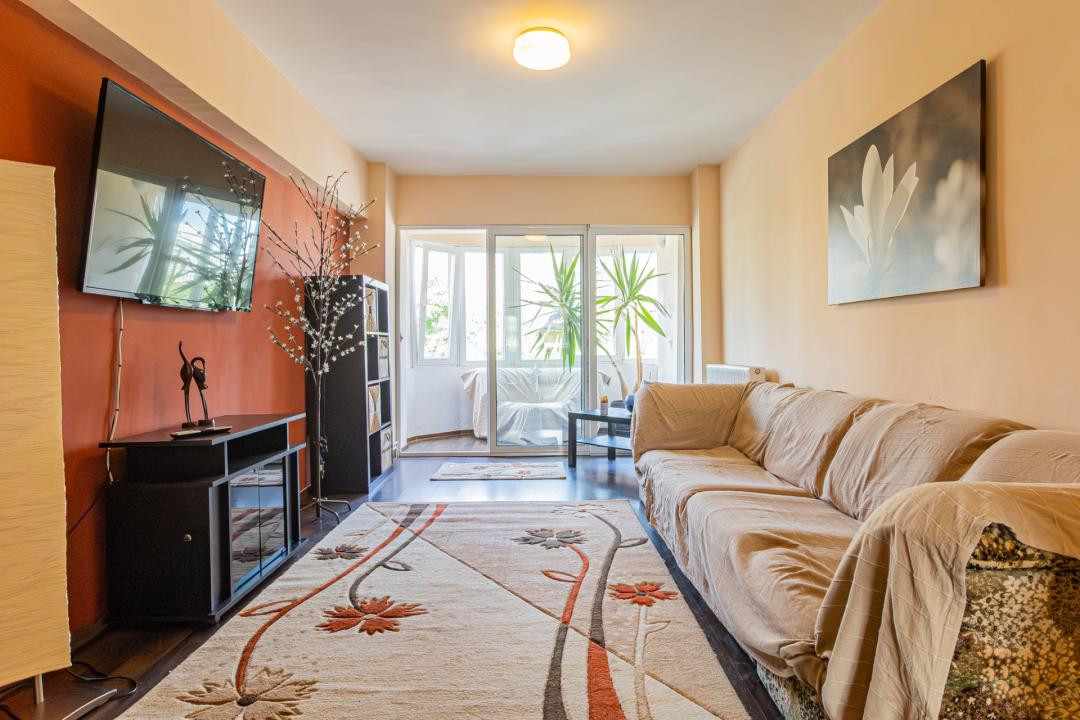 Inchiriere apartament 3 camere, mobilat și utilat - zona Centrul Civic