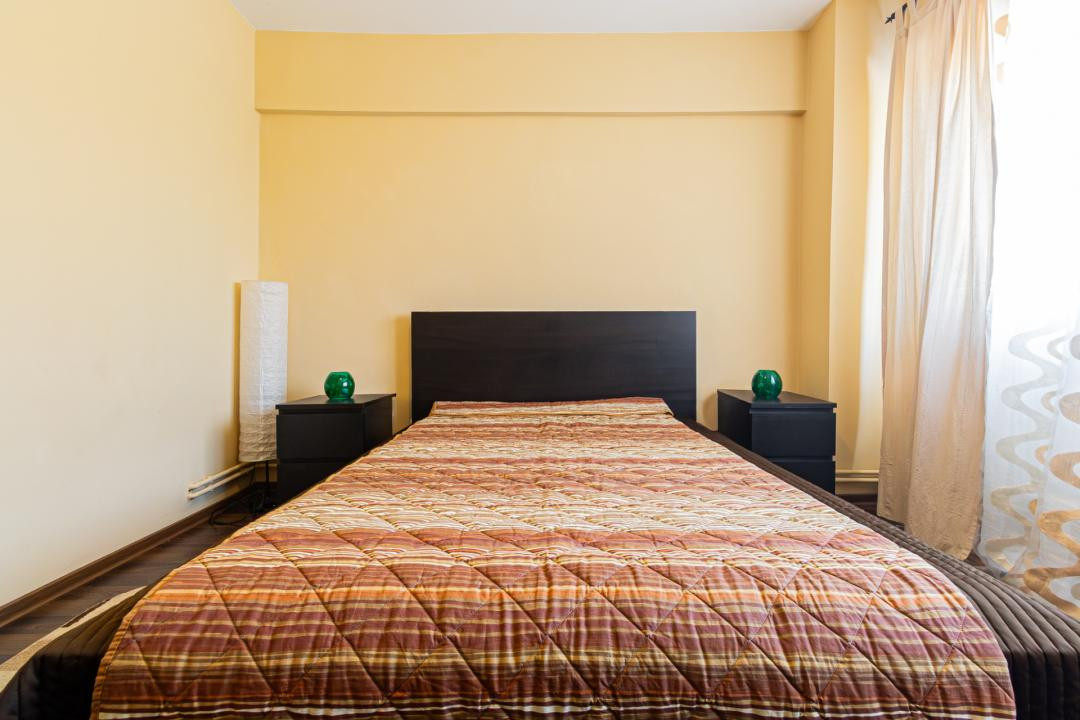 Inchiriere apartament 3 camere, mobilat și utilat - zona Centrul Civic