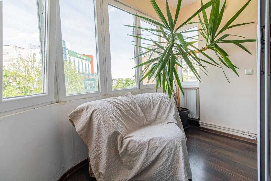 Inchiriere apartament 3 camere, mobilat și utilat - zona Centrul Civic