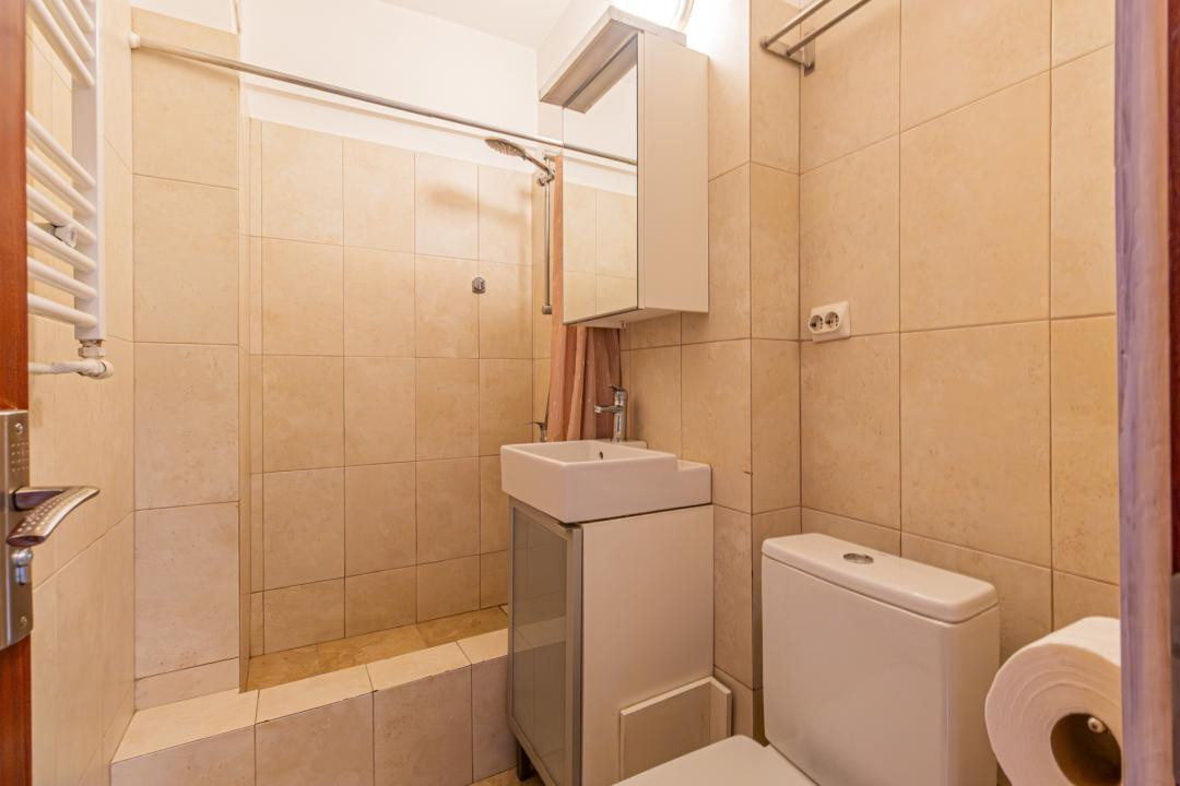 Inchiriere apartament 3 camere, mobilat și utilat - zona Centrul Civic