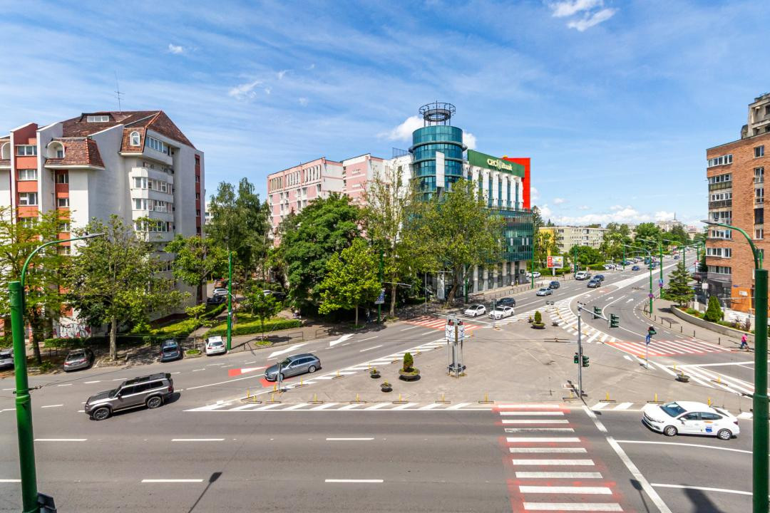 Inchiriere apartament 3 camere, mobilat și utilat - zona Centrul Civic