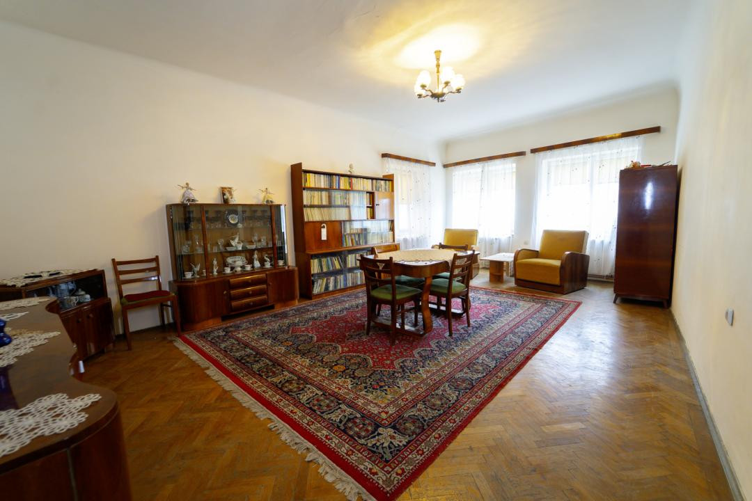 Apartament 3 camere - Eleganță și spațiu în Centrul Istoric al Sibiului – 122 mp