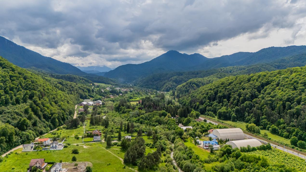 Teren intravilan | Bunloc - zonă exclusivistă | PUZ aprobat | 1.025 mp
