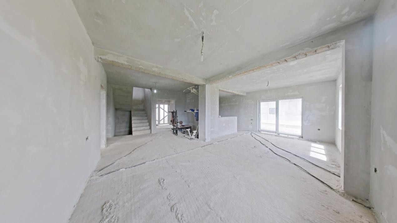 Casa cu 7 camere, 224 mp utili, teren 1000 mp | Feldioara 