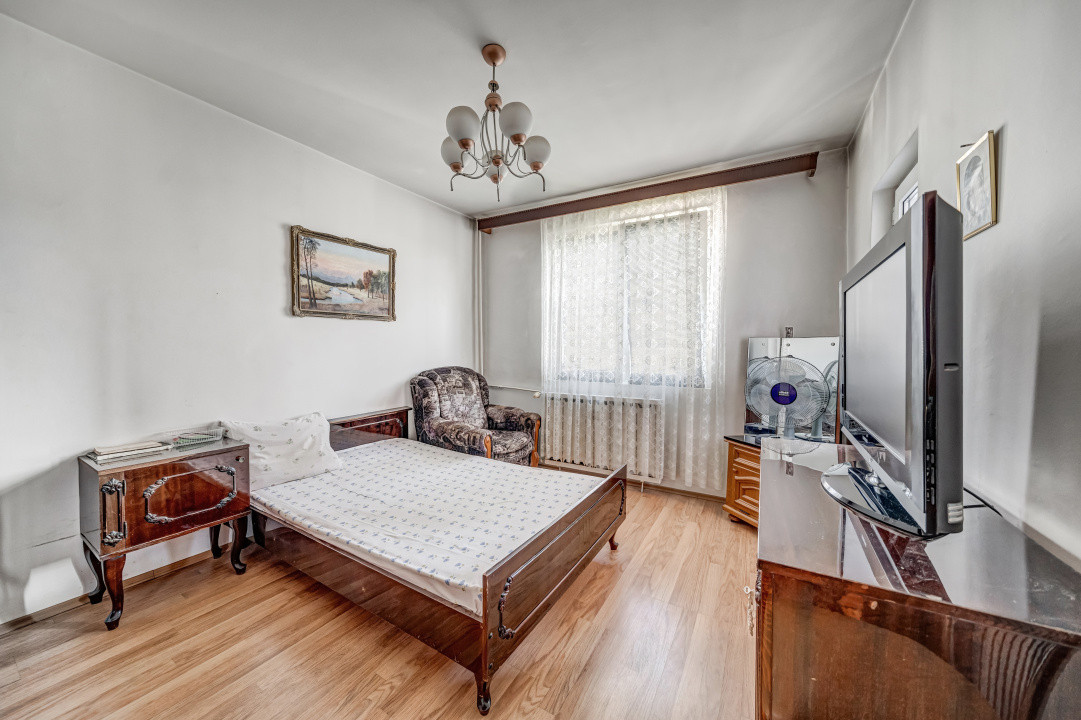 **Apartament cu 3 camere | 64,2 mp utili | 2 băi | Bloc 1985 | Etaj 7/8 | Sector