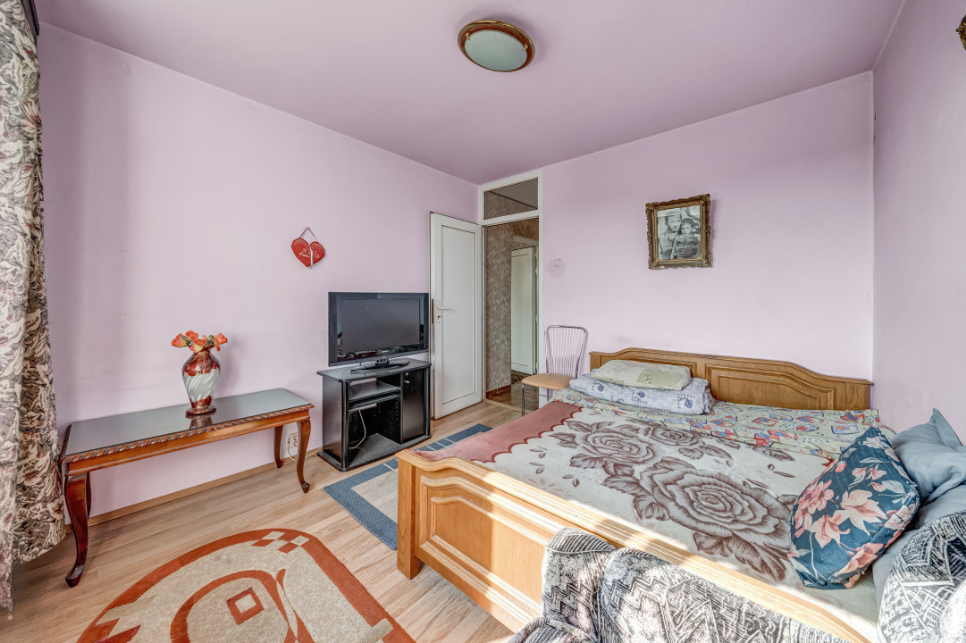 **Apartament cu 3 camere | 64,2 mp utili | 2 băi | Bloc 1985 | Etaj 7/8 | Sector