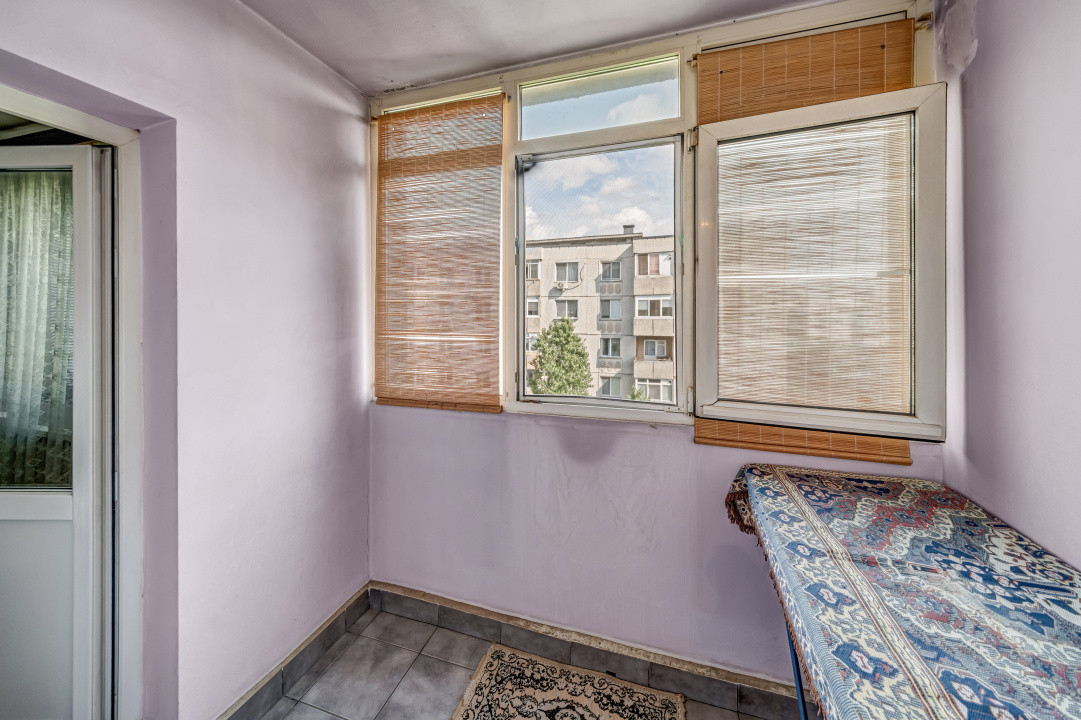 **Apartament cu 3 camere | 64,2 mp utili | 2 băi | Bloc 1985 | Etaj 7/8 | Sector