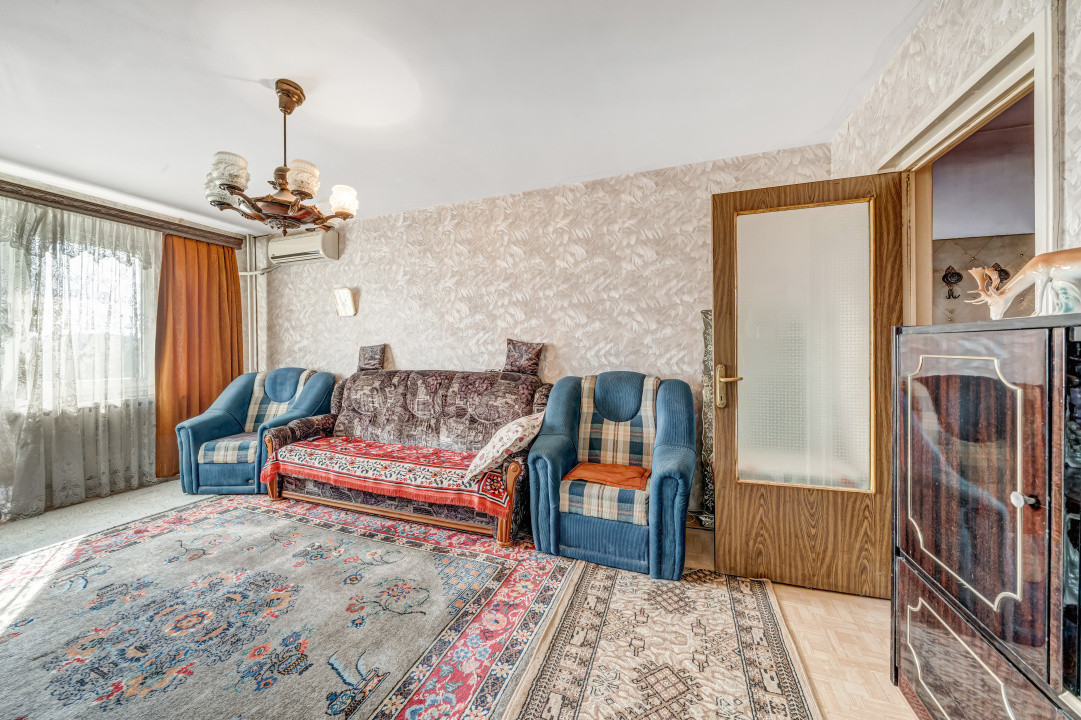 **Apartament cu 3 camere | 64,2 mp utili | 2 băi | Bloc 1985 | Etaj 7/8 | Sector