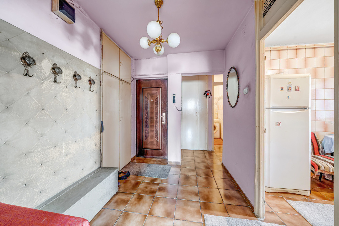 **Apartament cu 3 camere | 64,2 mp utili | 2 băi | Bloc 1985 | Etaj 7/8 | Sector