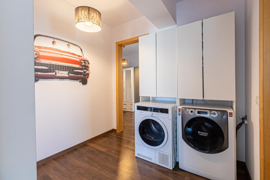 OPORTUNITATE | TRACTORUL | 3 CAMERE | 2 BĂI | 2 BALCOANE | 2 PARCĂRI | BOXĂ