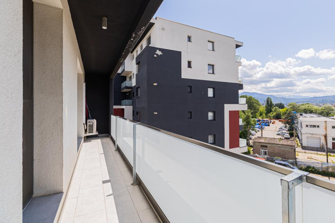 OPORTUNITATE | TRACTORUL | 3 CAMERE | 2 BĂI | 2 BALCOANE | 2 PARCĂRI | BOXĂ