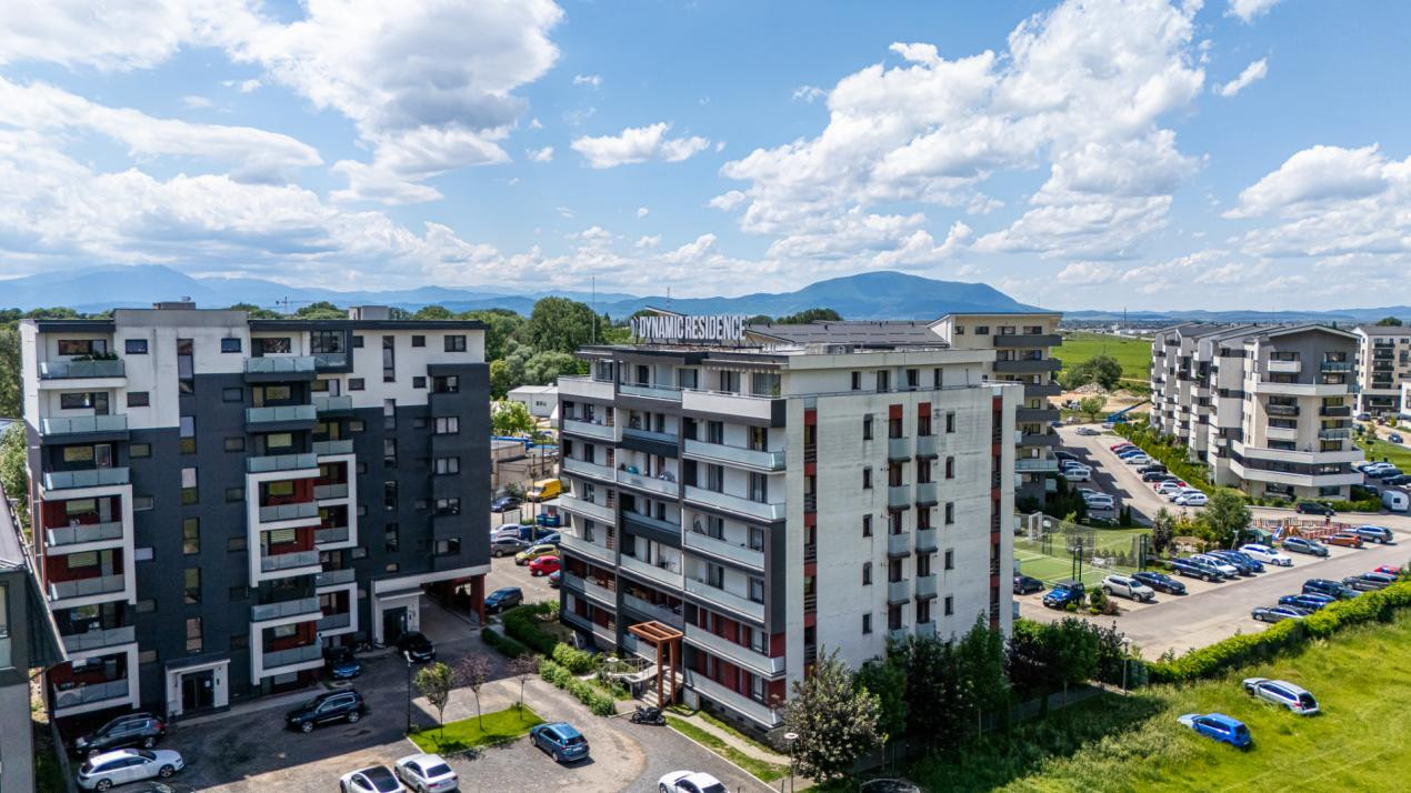 OPORTUNITATE | TRACTORUL | 3 CAMERE | 2 BĂI | 2 BALCOANE | 2 PARCĂRI | BOXĂ