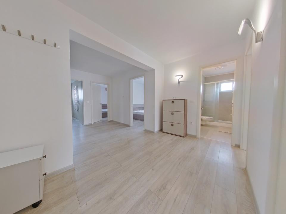 Apartament 3 camere de inchiriat / Kasper -Coresi