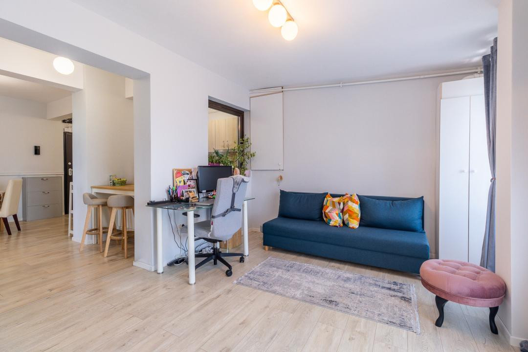 Vânzare apartament cu 3 camere, terasă de 34 mp, vedere panoramică - Ghimbav
