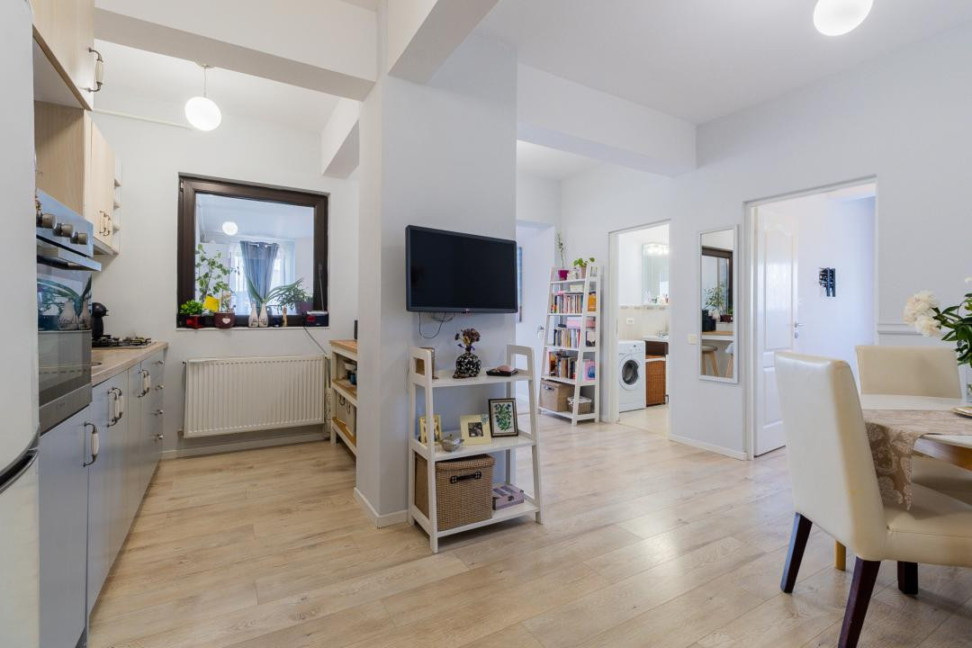 Vânzare apartament cu 3 camere, terasă de 34 mp, vedere panoramică - Ghimbav