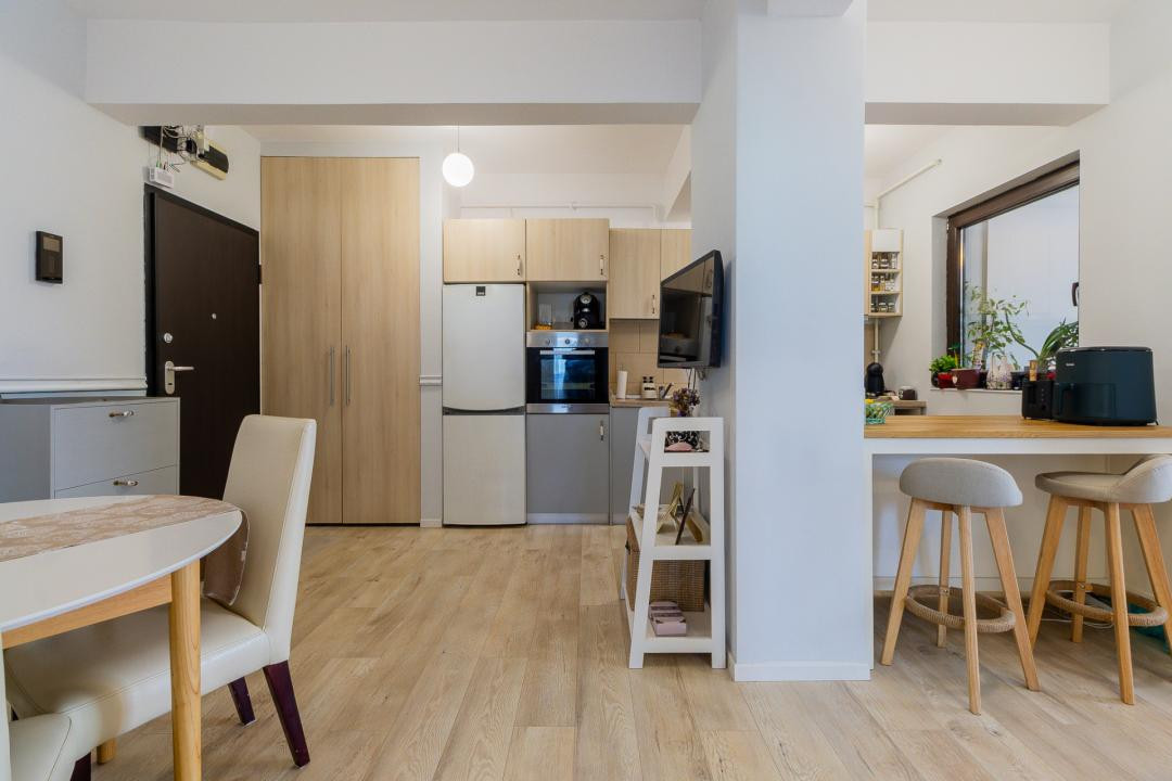 Vânzare apartament cu 3 camere, terasă de 34 mp, vedere panoramică - Ghimbav