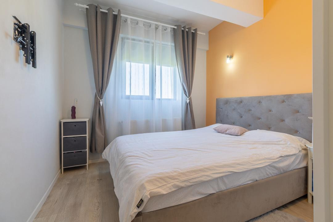 Vânzare apartament cu 3 camere, terasă de 34 mp, vedere panoramică - Ghimbav