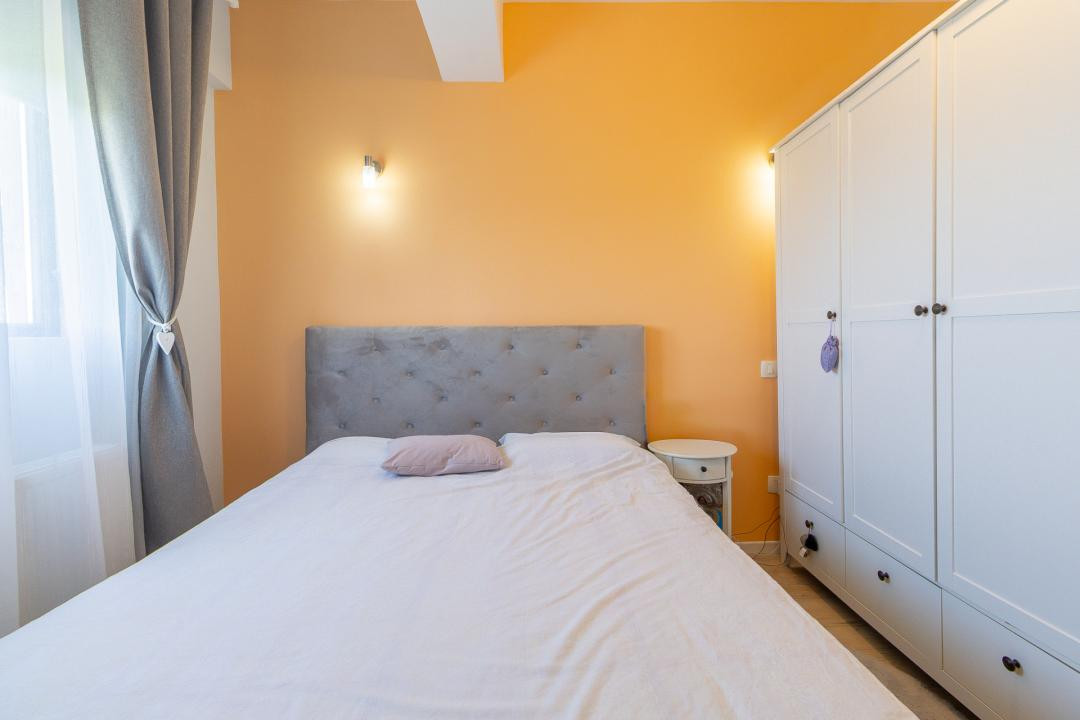 Vânzare apartament cu 3 camere, terasă de 34 mp, vedere panoramică - Ghimbav