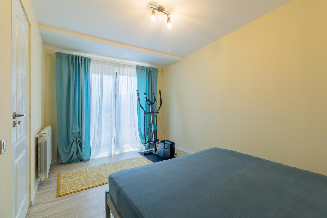 Vânzare apartament cu 3 camere, terasă de 34 mp, vedere panoramică - Ghimbav