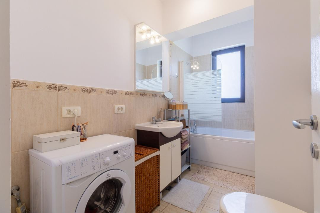 Vânzare apartament cu 3 camere, terasă de 34 mp, vedere panoramică - Ghimbav