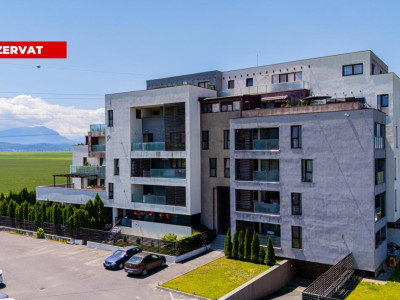 REZERVAT - Vânzare apartament cu 3 camere, terasă de 34 mp, vedere panoramică 