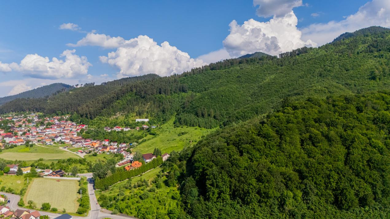 Teren pentru construcții în Bunloc, cu potențial imens