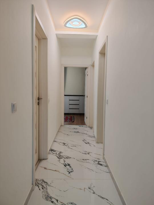 Apartament 3 camere, 2băi curte 86mp, parcare privată, zona Primarie, Selimbăr
