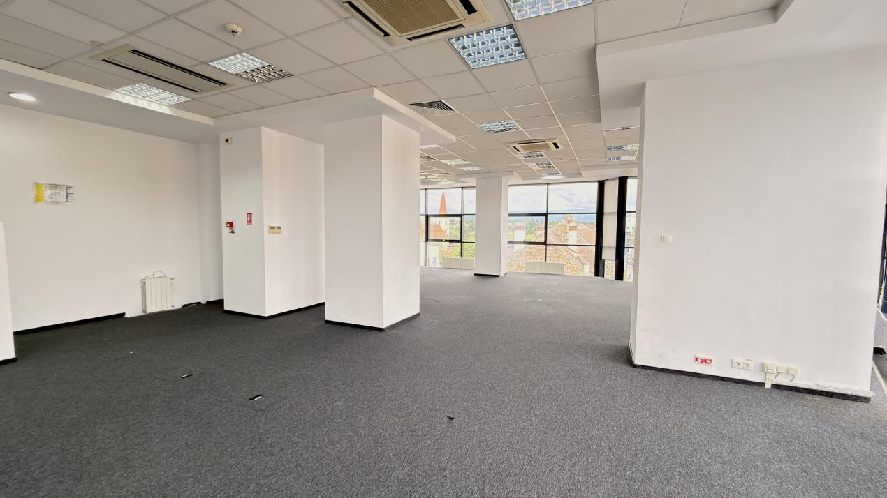 Birouri premium de închiriat | Clădire cu 6 etaje în centrul Sibiului
