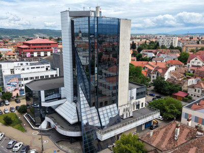 Birouri premium de închiriat | Clădire cu 6 etaje în centrul Sibiului