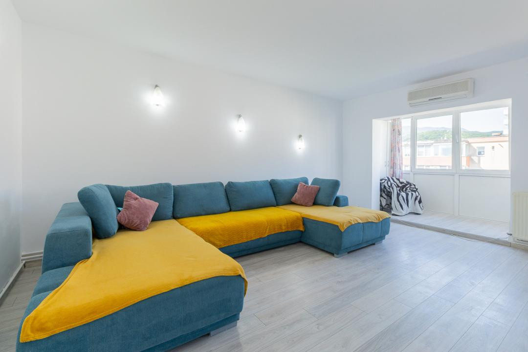 Vânzare apartament cu 3 camere, mobilat și utilat  - strada Vulturului
