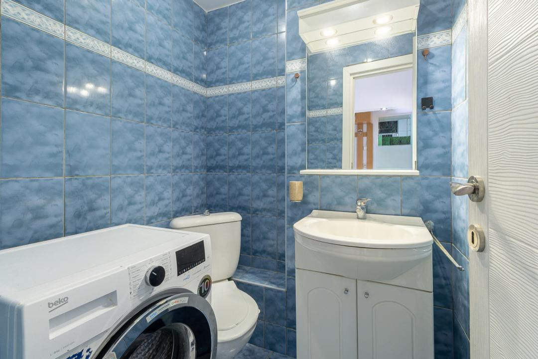 Vânzare apartament cu 3 camere, mobilat și utilat  - strada Vulturului