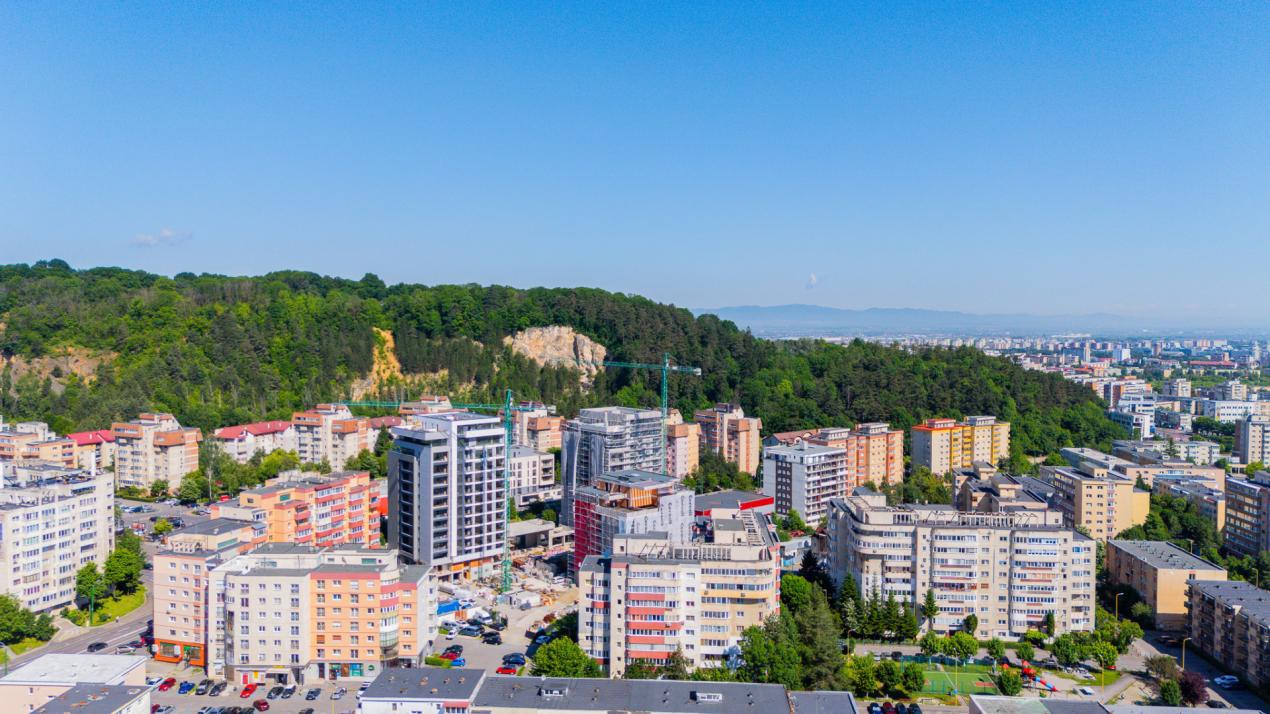 Vânzare apartament cu 3 camere, mobilat și utilat  - strada Vulturului