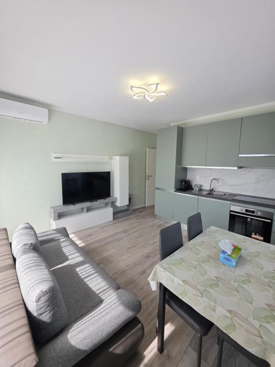 Apartament 3 camere/loc de parcare inclus/Tractorul