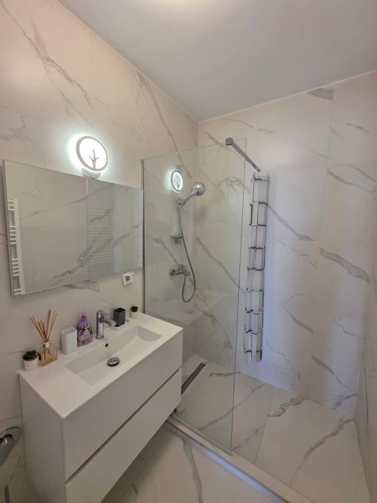 Apartament 3 camere/loc de parcare inclus/Tractorul