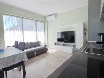 Apartament 3 camere/loc de parcare inclus/Tractorul
