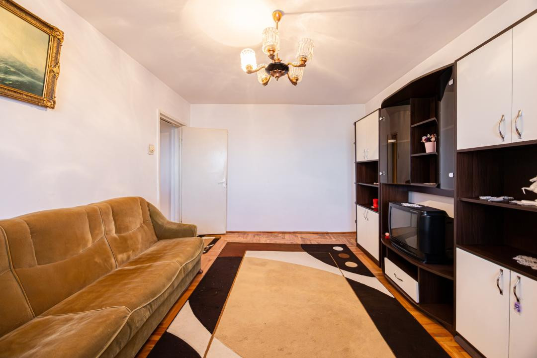 Apartament 3 camere decomandat | 65 mp utili + balcon