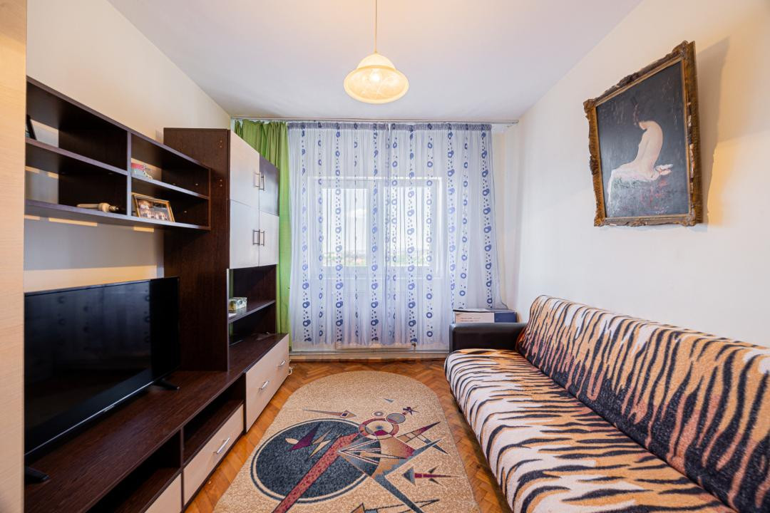 Apartament 3 camere decomandat | 65 mp utili + balcon