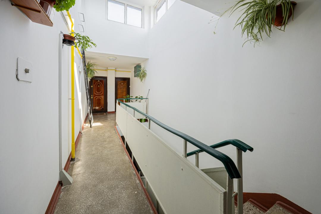 Apartament 3 camere decomandat | 65 mp utili + balcon
