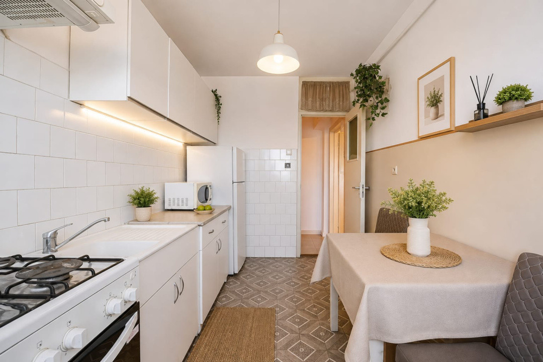Apartament 3 camere decomandat | 65 mp utili + balcon