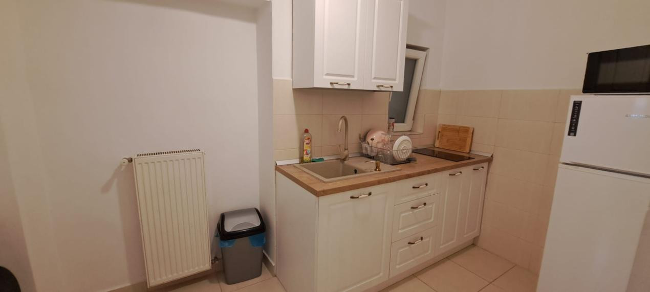 Apartament pentru inchiriere , ultracentral-centrul istoric ,mobilat si utilat