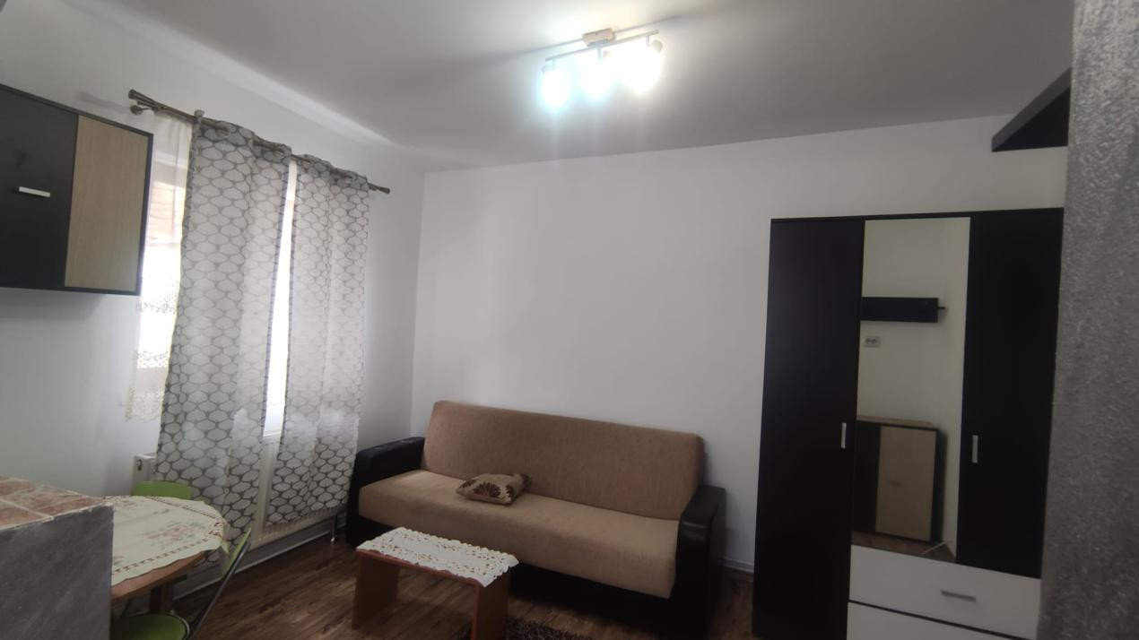 Apartament 2 camere de închiriat, la parterul unei case-zonă ultracentrală Sibiu