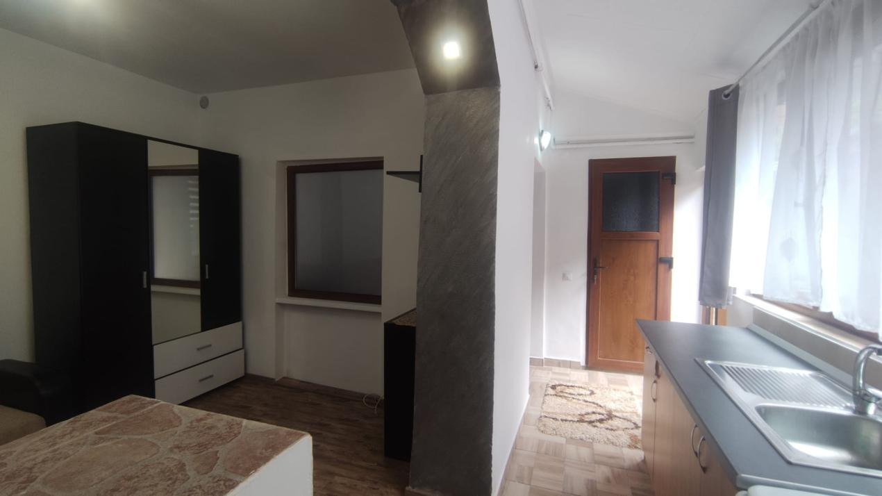 Apartament 2 camere de închiriat, la parterul unei case-zonă ultracentrală Sibiu