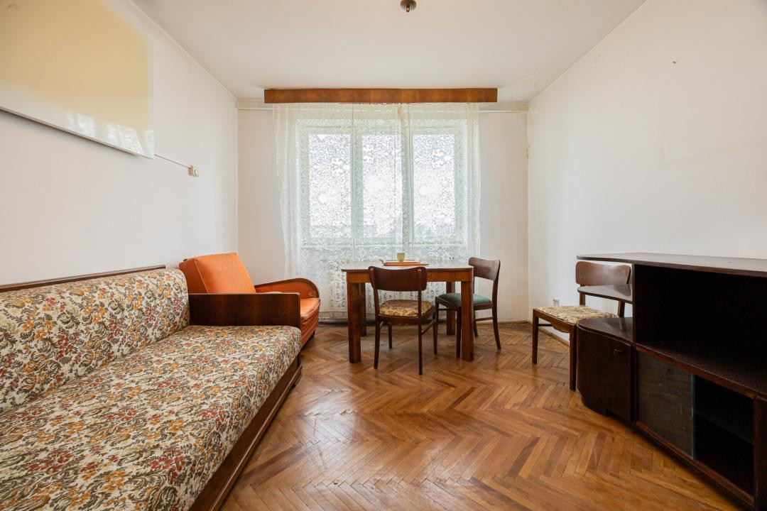Vânzare apartament cu 4 camere - zona Calea București