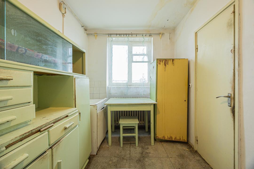 Vânzare apartament cu 4 camere - zona Calea București