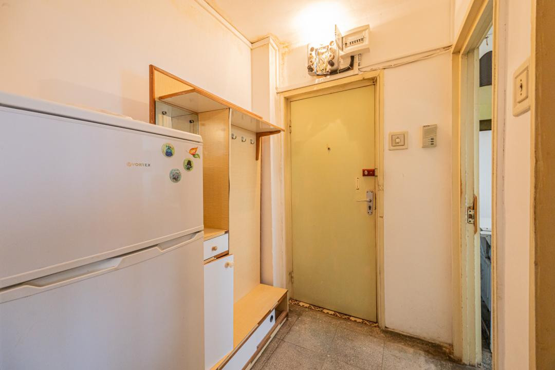 Vânzare apartament cu 4 camere - zona Calea București