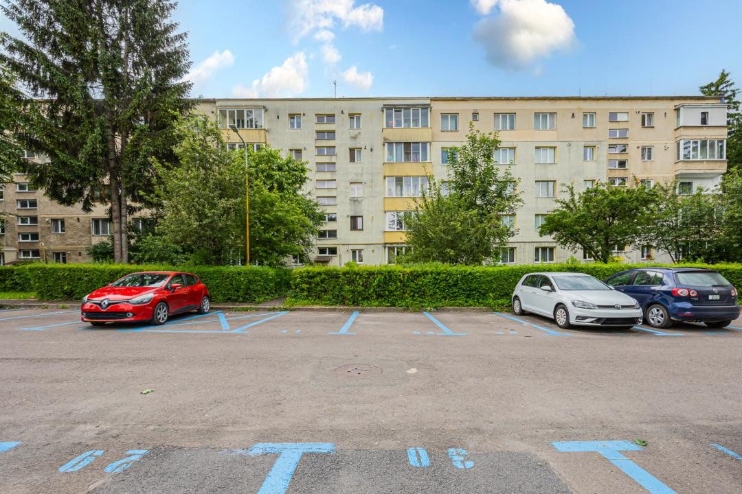 Vânzare apartament cu 4 camere - zona Calea București