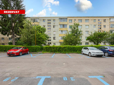 REZERVAT - Vânzare apartament cu 4 camere - zona Calea București