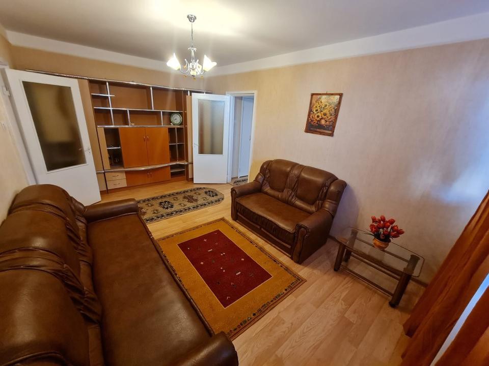 Apartament cu 2 camere in Podu Ros, langa Palas!