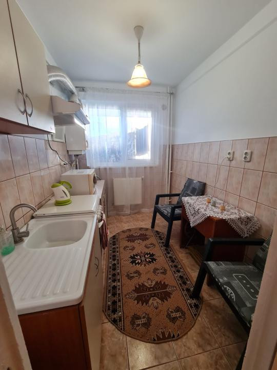 Apartament cu 2 camere in Podu Ros, langa Palas!