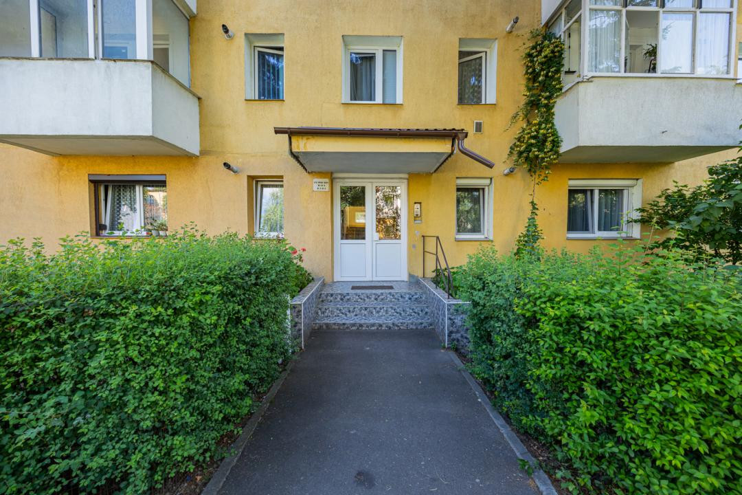 Vânzare apartament cu 2 camere, semidecomandat, strada Avram Iancu